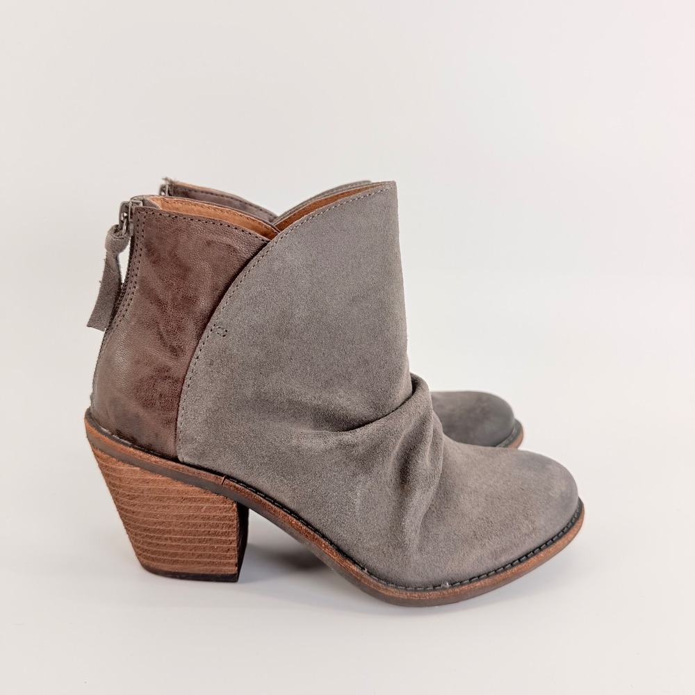 Sofft Gray Brown Suede Ruched Ankle Boots Stacked Heel Womens 7M